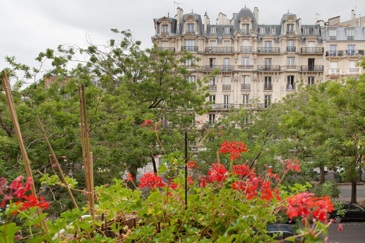 Hotel Lux Picpus Paris Exterior photo