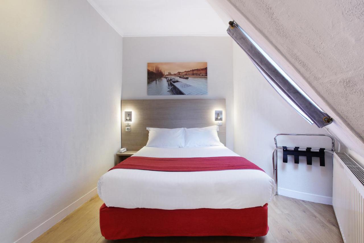 Hotel Lux Picpus Paris Exterior photo