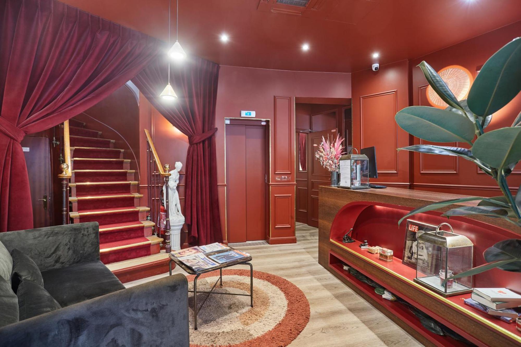 Hotel Lux Picpus Paris Exterior photo
