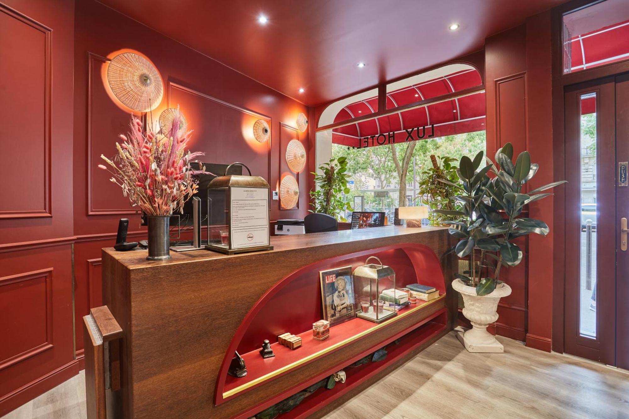 Hotel Lux Picpus Paris Exterior photo